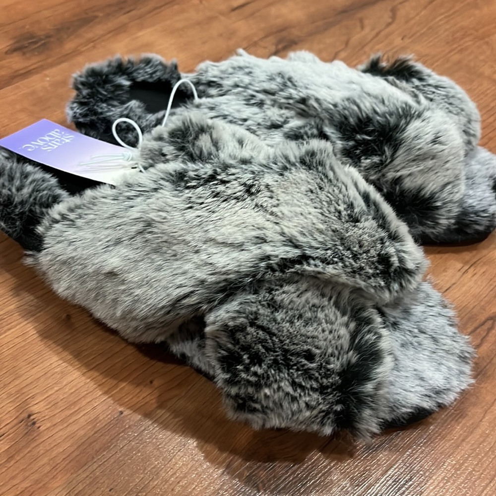 NWT Women's Paris Crossband Faux Fur Slide Slippers